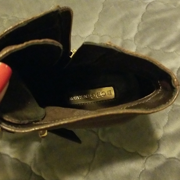 Platform booties - Picture 8 of 8